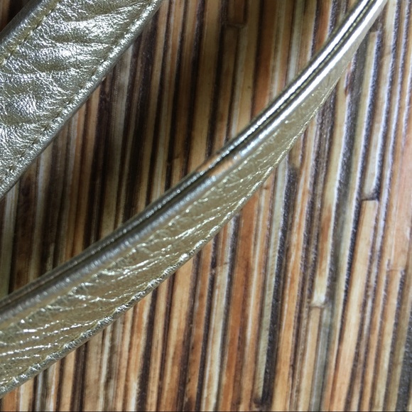 SAS Gold Handbag Leather Hobo Lots of Pockets Shoulder Bag - Picture 7 of 16